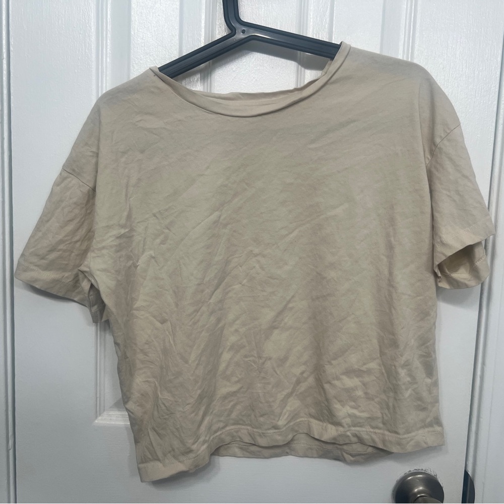 Short sleeve crop top